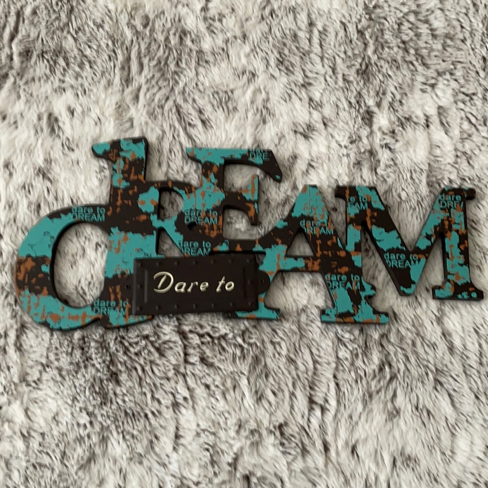 Dare to dream wall hanging